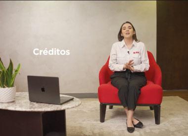 Ejecutiva presentando los créditos de BAC
