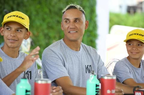 Equipo de motocross KN1, promovido por Keylor Navas.