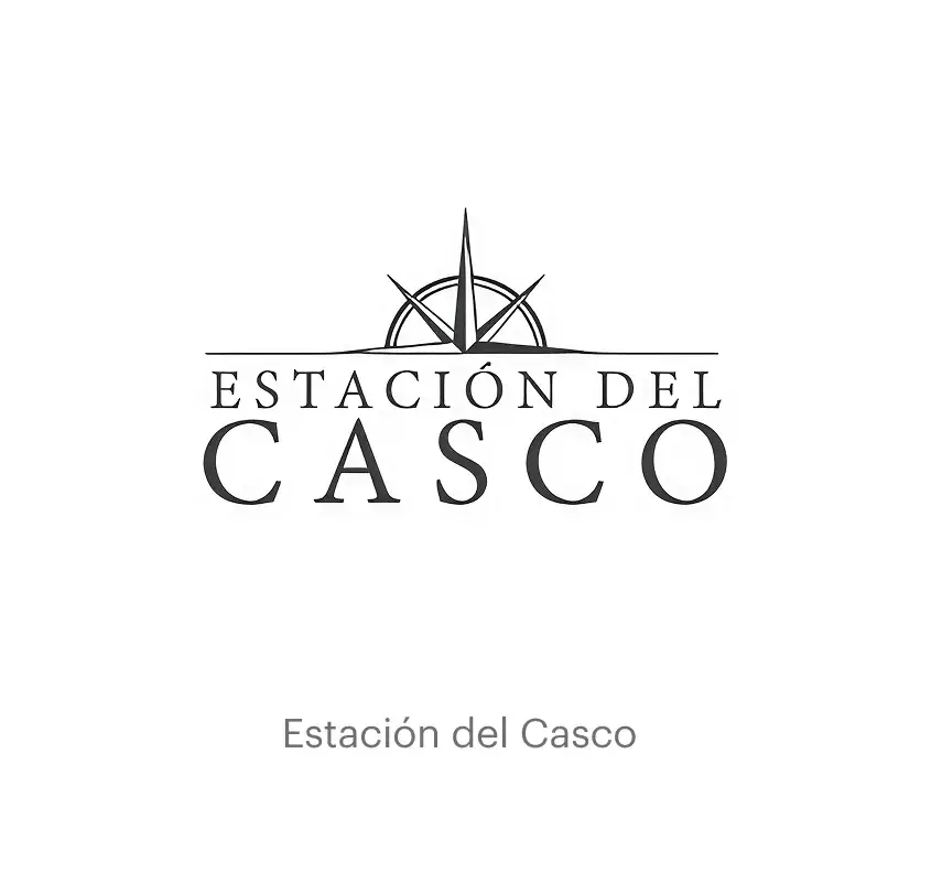 Estación del Casco, comercio afiliado al servicio Compass El Salvador para entrar y salir de estacionamiento sin filas, tiquetes ni efectivo