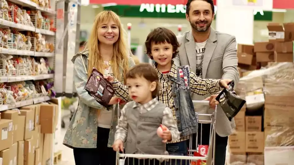Recibe hasta 10% de descuento durante la vigencia de la promoción comprando en supermercado Diprova con Tu Tarjeta EconoMía de BAC