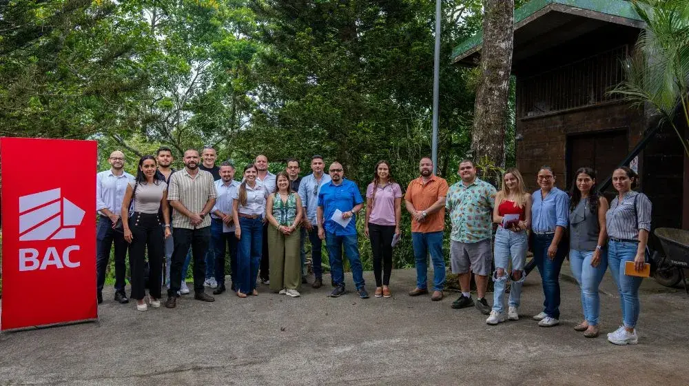 Seminarios fuera de la GAM impartidos por BAC para apoyar a los emprededores de areas rurales 
