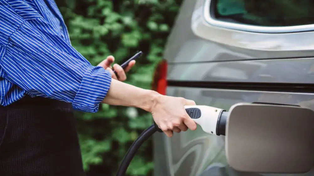 Producto del portafolio de negocios sostenibles BAC: Leasing electrico. Dirigido a pymes interesadas en movilidad sostenible