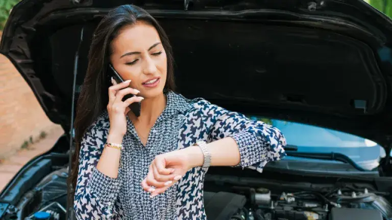 Mujer con carro y seguro sos total Honduras
