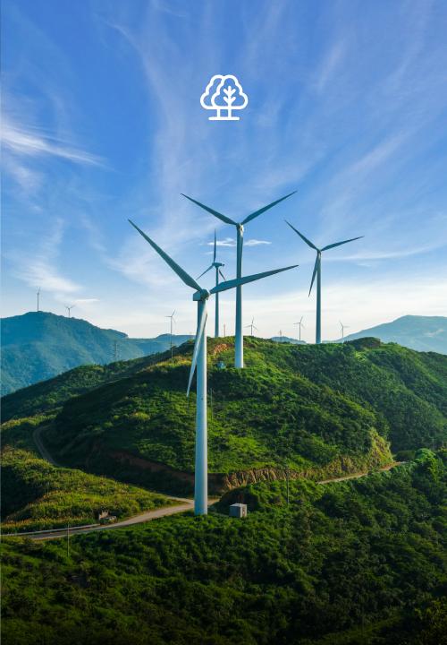 Imagen de turbinas eólicas en la verde montaña