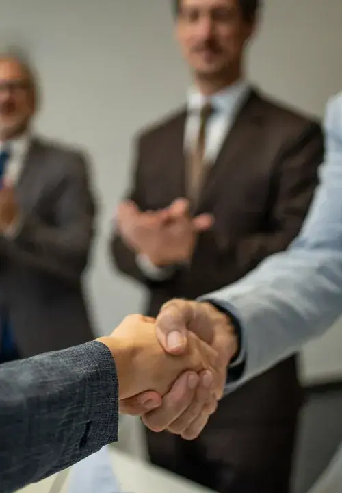 BAC anuncia intención de adquisición